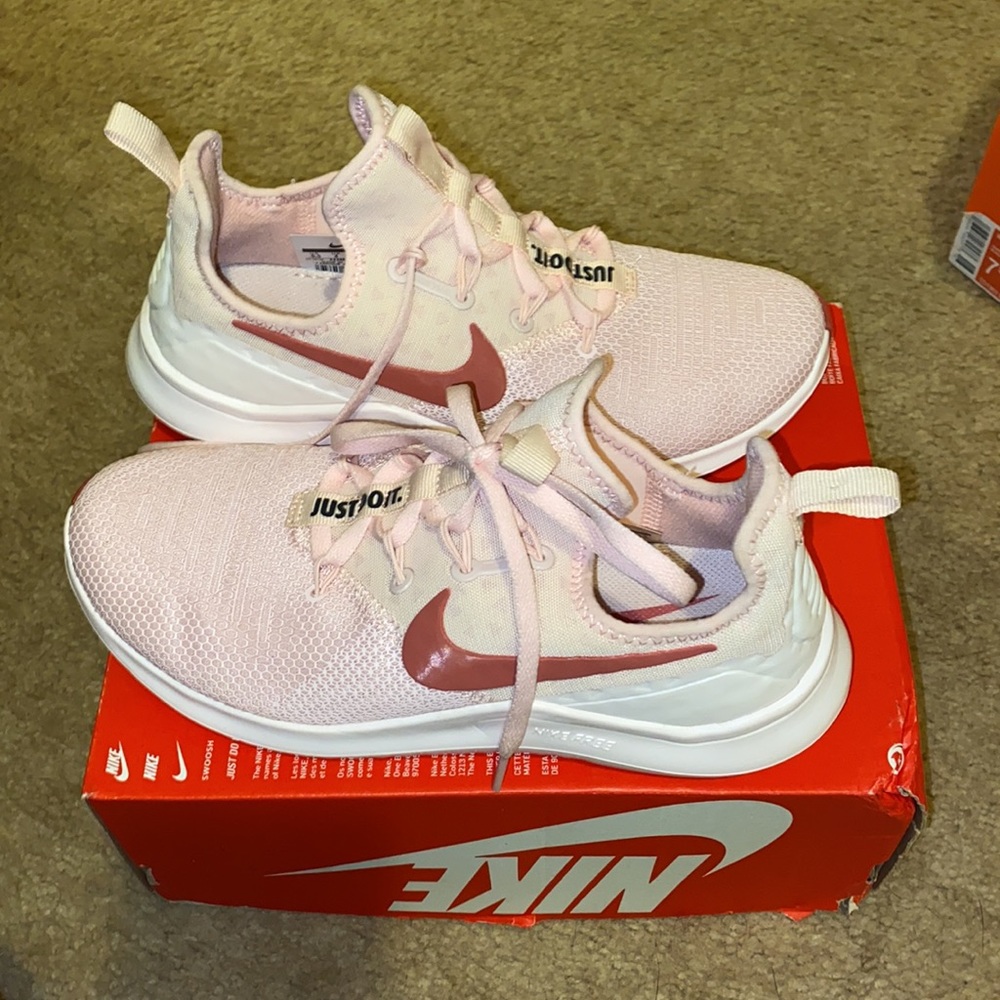 Nike Free Run W6.5